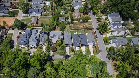 View/Area - 1433 Nottingham Rd, Raleigh, NC 27607 photo 1 of 9
