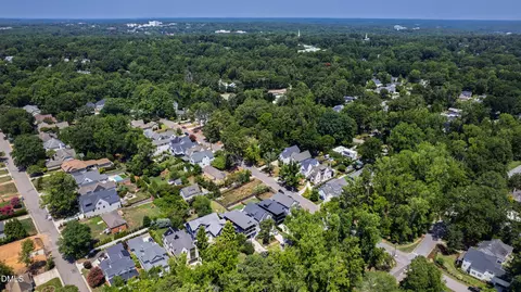 View/Area - 1433 Nottingham Rd, Raleigh, NC 27607 photo 2 of 9