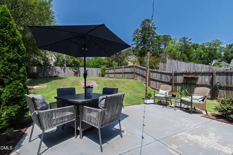 Exterior - 1433 Nottingham Rd, Raleigh, NC 27607 photo 9 of 19