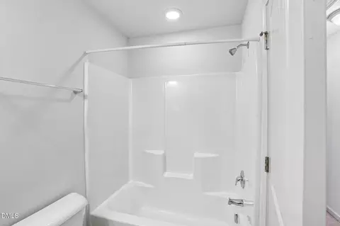 Bath - 219 Socket St, Raleigh, NC 27606 photo 4 of 4