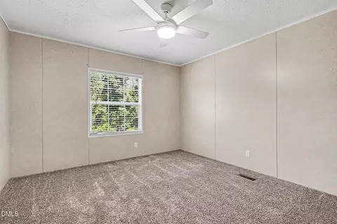 Bedroom - 4370 Needham Rd, Bailey, NC 27807 photo 2 of 4