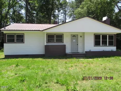 304 Clement Dr, Enfield, NC 27823