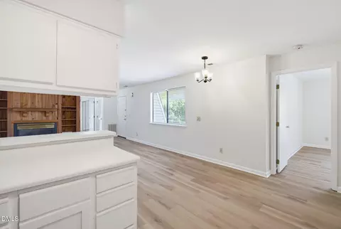 386 Summerwalk Cir #386, Chapel Hill, NC 27517