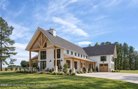 40 Bealy Farm Rd, Zebulon, NC 27597