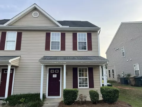 137 Buchanan Ln, Clayton, NC 27527