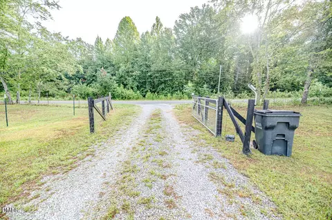 423 Old Nc 87, Cameron, NC 28326 photo 21