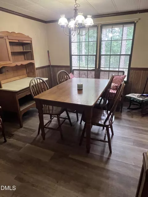 Dining - 197 E Holly Ln, Henderson, NC 27537 photo 2 of 2