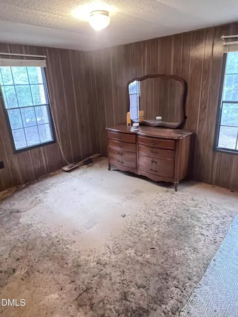 Bedroom - 197 E Holly Ln, Henderson, NC 27537 photo 3 of 3