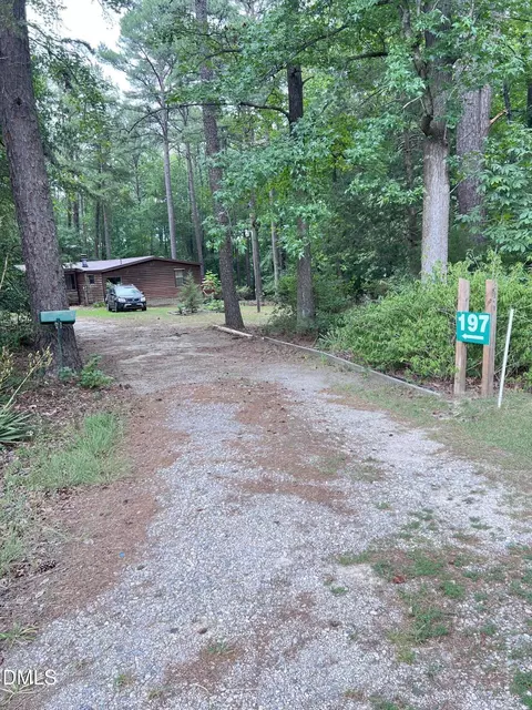 Exterior - 197 E Holly Ln, Henderson, NC 27537 photo 3 of 10