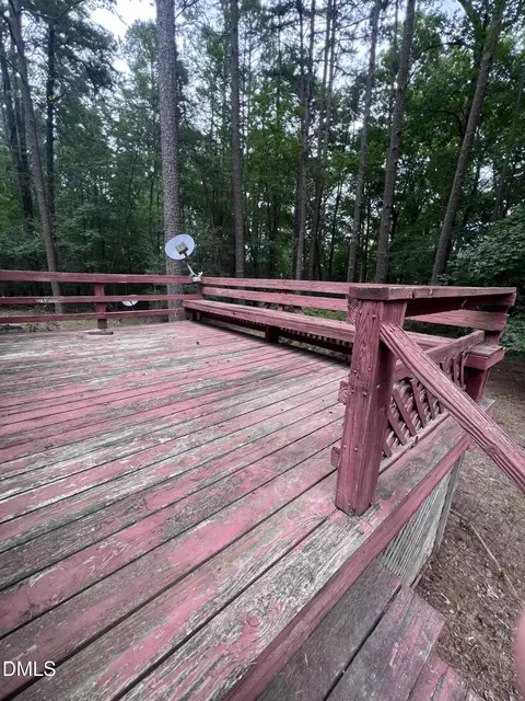 Exterior - 197 E Holly Ln, Henderson, NC 27537 photo 7 of 10