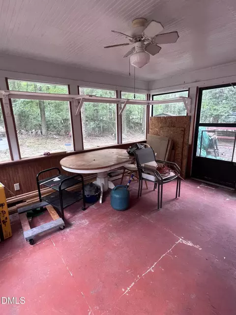 Exterior - 197 E Holly Ln, Henderson, NC 27537 photo 5 of 10