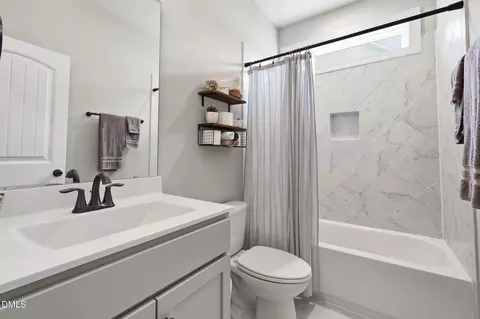 Bath - 804 Copper Beech Ln, Wake Forest, NC 27587 photo 1 of 4