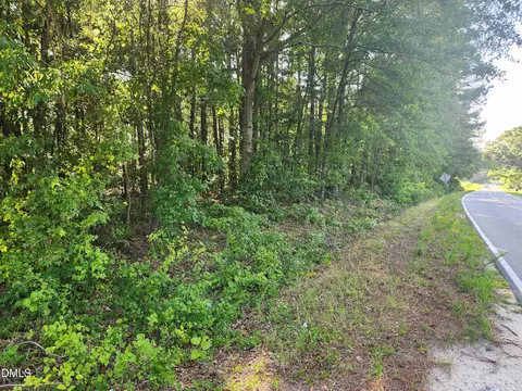 995 B Barbour Rd, Smithfield, NC 27577