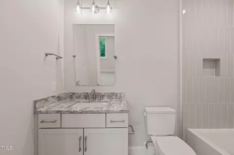 Bath - 9004 Meadow Pointe Ct, Wake Forest, NC 27587 photo 9 of 11