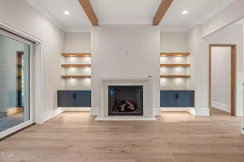 Living - 9004 Meadow Pointe Ct, Wake Forest, NC 27587 photo 2 of 4