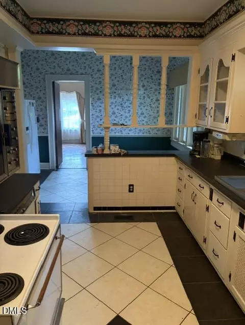 Kitchen - 1202 E Cumberland St, Dunn, NC 28334 photo 1 of 3