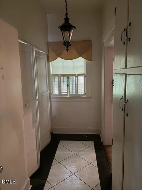 Entry Way - 1202 E Cumberland St, Dunn, NC 28334 photo 1 of 4