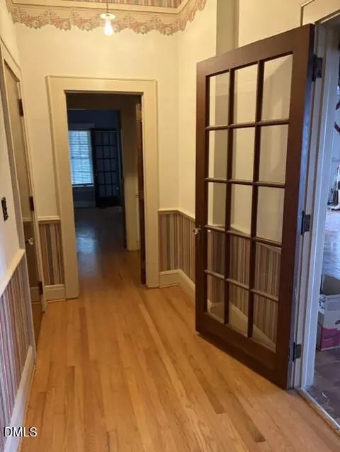 Entry Way - 1202 E Cumberland St, Dunn, NC 28334 photo 2 of 4