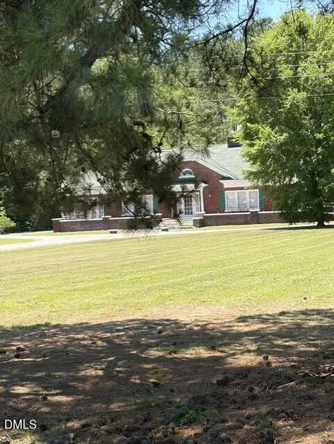 1202 E Cumberland St, Dunn, NC 28334 photo 3
