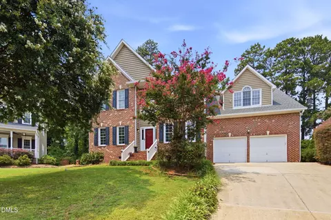 102 Pine Stroll Dr, Cary, NC 27519