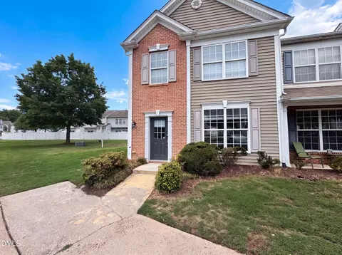5111 Brooke Lauren Ln, Raleigh, NC 27616