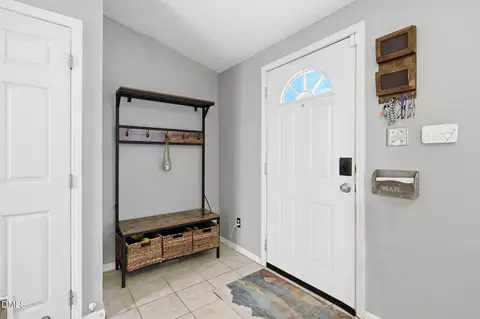Entry Way - 5501 Lacy Rd, Durham, NC 27713 photo 4 of 4