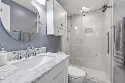 Bath - 5501 Lacy Rd, Durham, NC 27713 photo 1 of 3