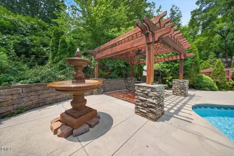 512 E Whitaker Mill Rd, Raleigh, NC 27608 photo 39