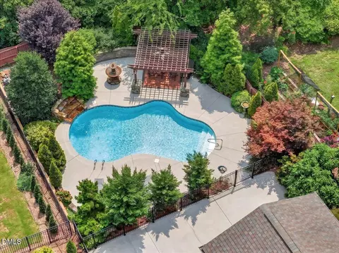 512 E Whitaker Mill Rd, Raleigh, NC 27608 photo 85