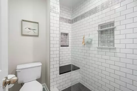 Bath - 7 Fox Chase Ln, Durham, NC 27713 photo 2 of 5