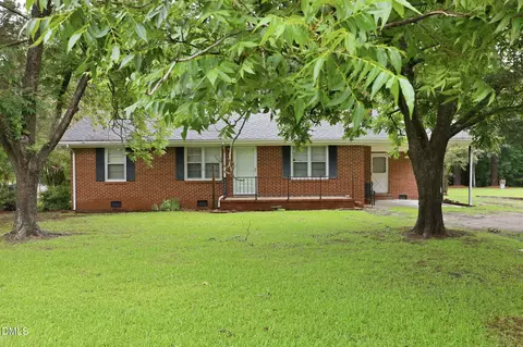 522 Braswell Rd, Goldsboro, NC 27530