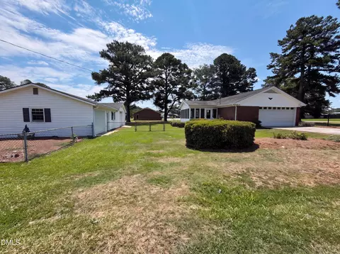 Exterior - 800 Lucas St, Erwin, NC 28339 photo 5 of 7