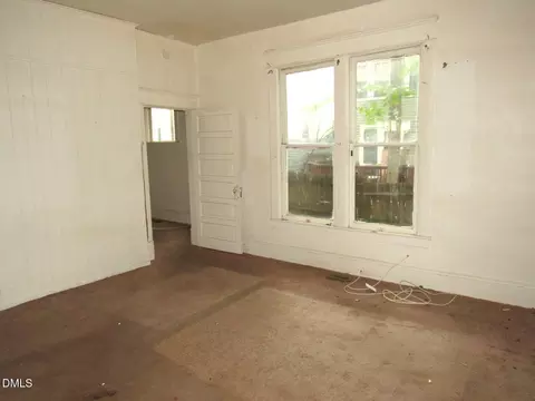 Living - 804 Lancaster St, Durham, NC 27701 photo 2 of 5