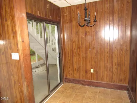 Dining - 804 Lancaster St, Durham, NC 27701 photo 1 of 2