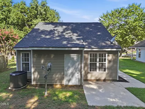 Exterior - 208 Highgate Cir, Wake Forest, NC 27587 photo 11 of 14