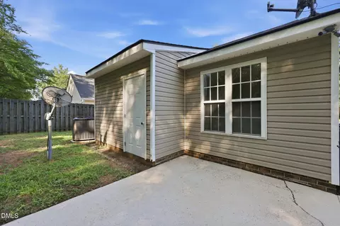 Exterior - 208 Highgate Cir, Wake Forest, NC 27587 photo 7 of 14