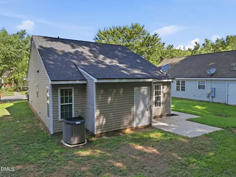 Exterior - 208 Highgate Cir, Wake Forest, NC 27587 photo 10 of 14