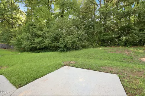 Exterior - 208 Highgate Cir, Wake Forest, NC 27587 photo 6 of 14