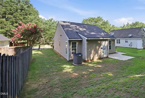 Exterior - 208 Highgate Cir, Wake Forest, NC 27587 photo 9 of 14