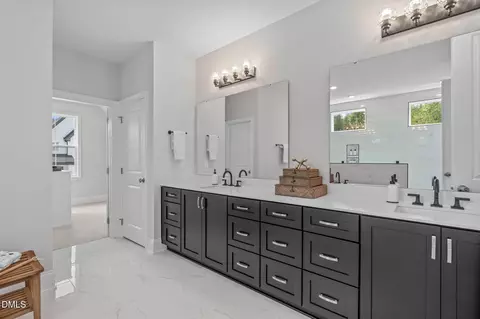 Bath - 1006 Overdrift Ln, Cary, NC 27519 photo 4 of 9