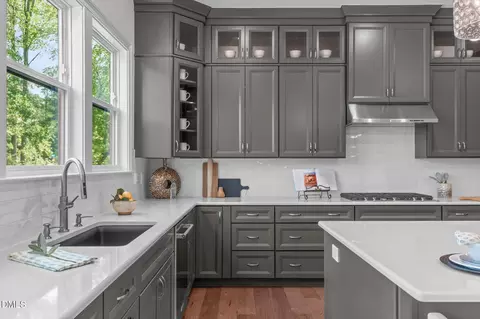 Kitchen - 1006 Overdrift Ln, Cary, NC 27519 photo 4 of 7