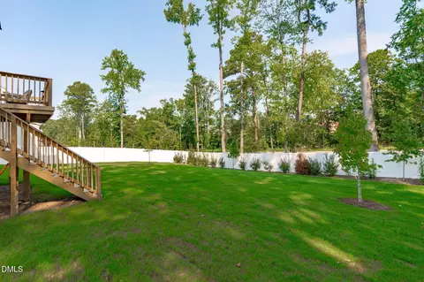 Exterior - 1006 Overdrift Ln, Cary, NC 27519 photo 4 of 6