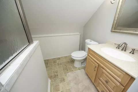 Bath - 4205 Millpoint Dr, Wake Forest, NC 27587 photo 4 of 5