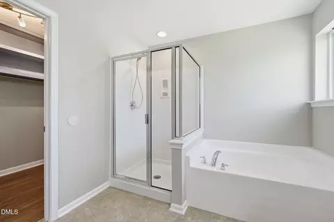 Bath - 701 Poplar St, Durham, NC 27703 photo 3 of 3