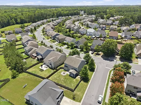 View/Area - 701 Poplar St, Durham, NC 27703 photo 2 of 5