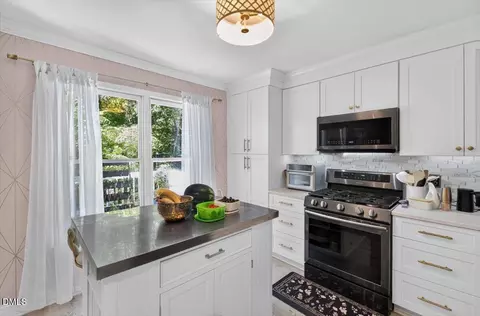 Kitchen - 5305 Oakbrook Dr, Durham, NC 27713 photo 4 of 6