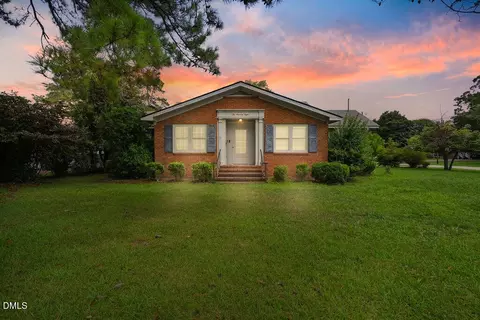 208 E C St, Erwin, NC 28339 photo 1