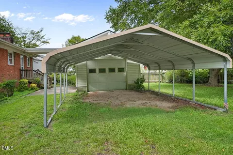 208 E C St, Erwin, NC 28339 photo 15