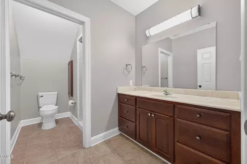 Bath - 3009 Damson Ct, Wake Forest, NC 27587 photo 8 of 10