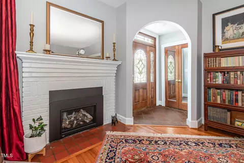 Entry Way - 2711 Everett Ave, Raleigh, NC 27607 photo 3 of 5